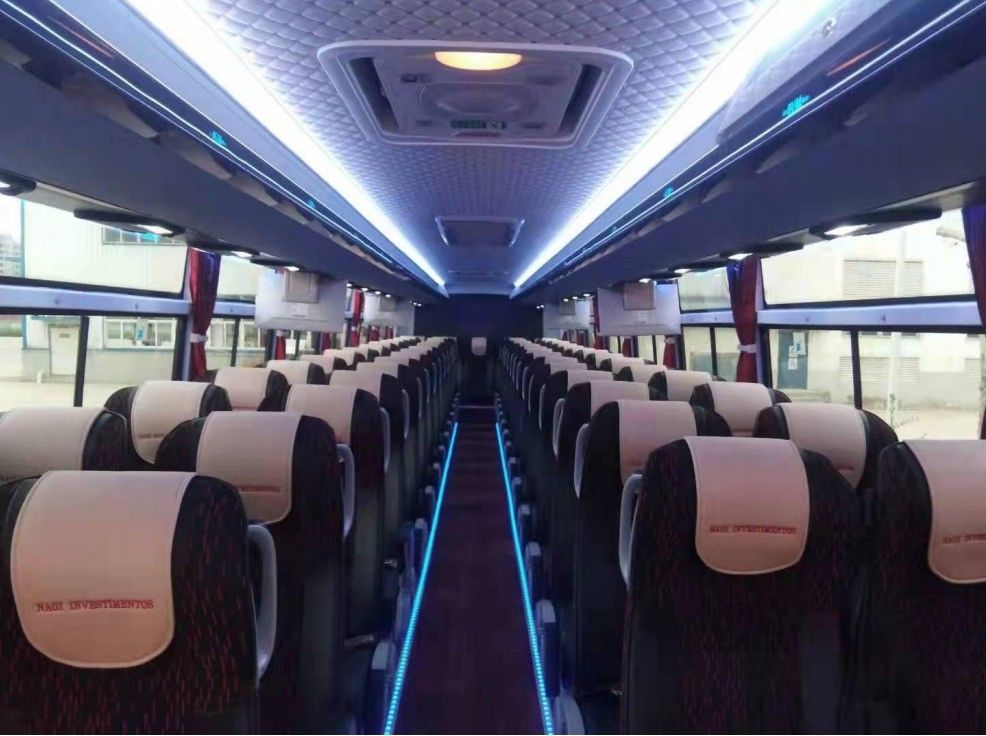 70 zitplaatsen rechtsrijden stuurbekrachtiging luxe bus met 6125 motoren