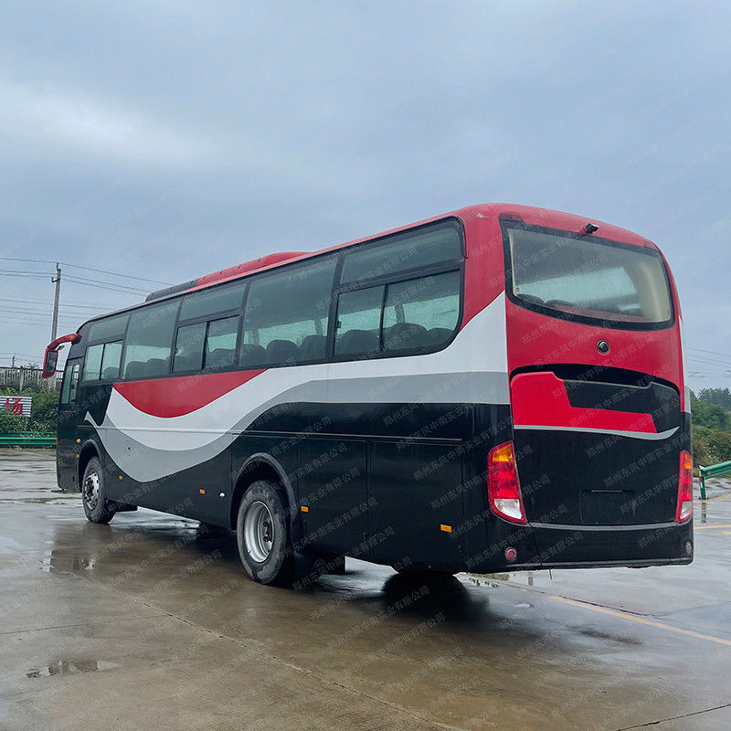 Gebruikte bussen en touringcars LHD-aandrijving type 53 zitplaatsen Diesel voormotor Passagiersbus