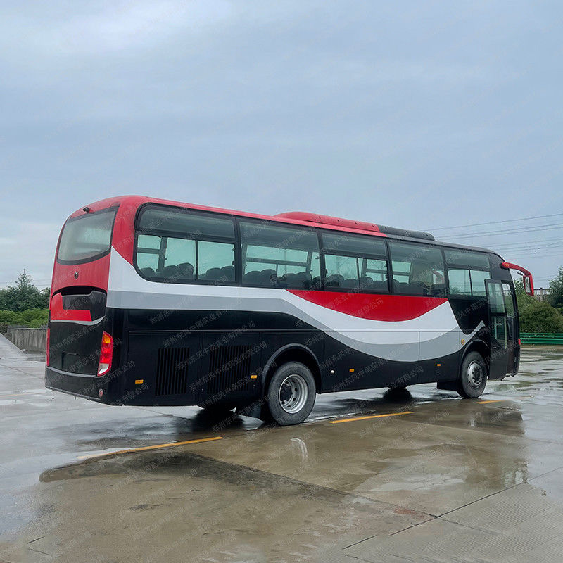 Gebruikte bussen en touringcars LHD-aandrijving type 53 zitplaatsen Diesel voormotor Passagiersbus