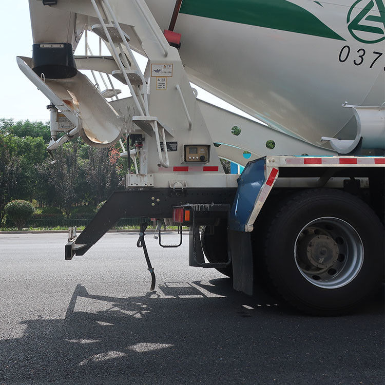 Elektrische betonmengtruck YuTong Chassis Nation IV V 12 18 Cbm voor bouwplaats