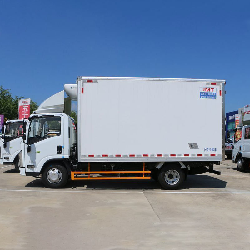 3360 mm wielbasis Isuzu 10 ton koelkast vrachtwagen voor groenten en vlees transport