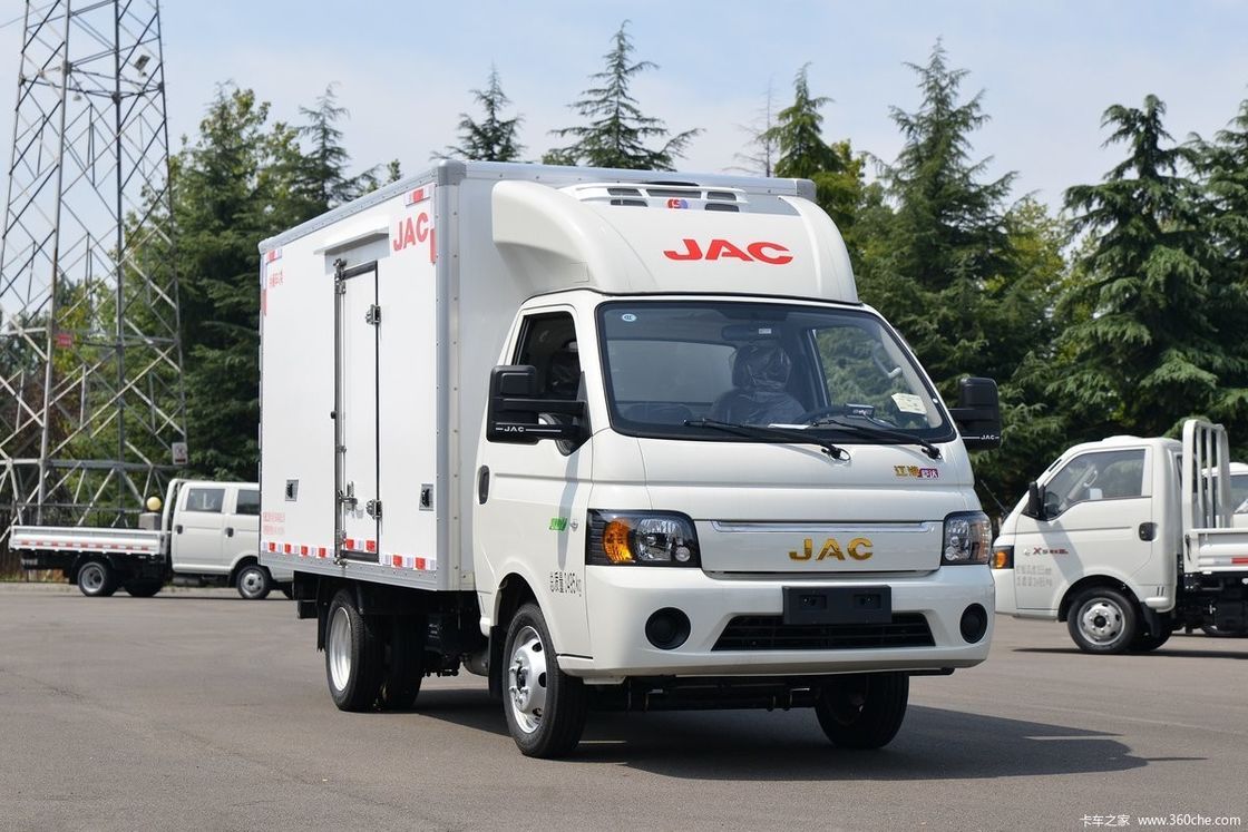 130 pk JAC Koeltruck voor vervoer 4x2 GVW≤5T Dieselbrandstof koeling