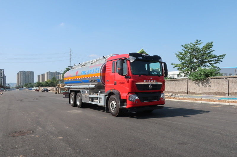 CIMC LINYU 6*4 24m3 Tankwagen met aluminiumlegering voor het vervoer van vlambare vloeibare brandstof