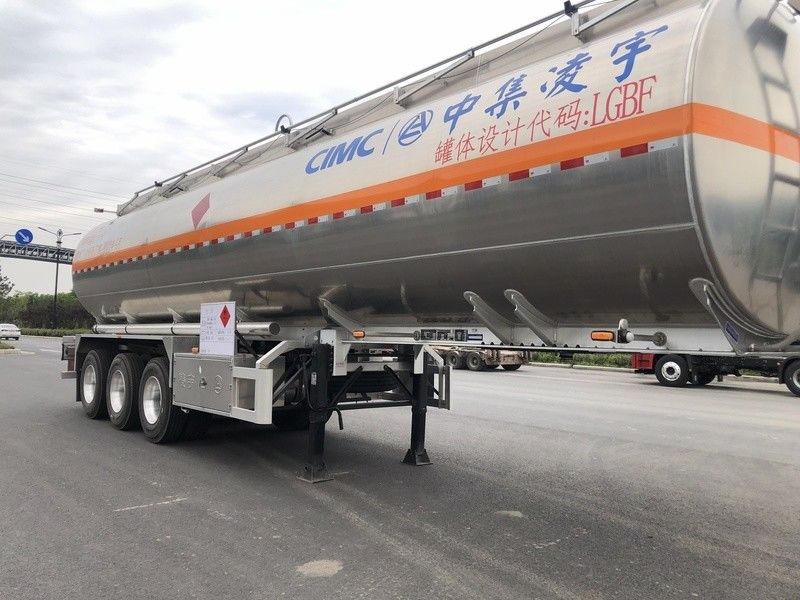 3 As 44m3 Vloeibare benzine luchtvaart Kerosine Jet Fuel Transport Halve aanhangwagen Tanker