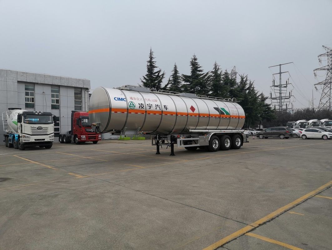 32100/31800 KG Nominale ladingsmassa CIMC LINYU 8*4 Aluminium legering Tanker voor vloeibare brandstof