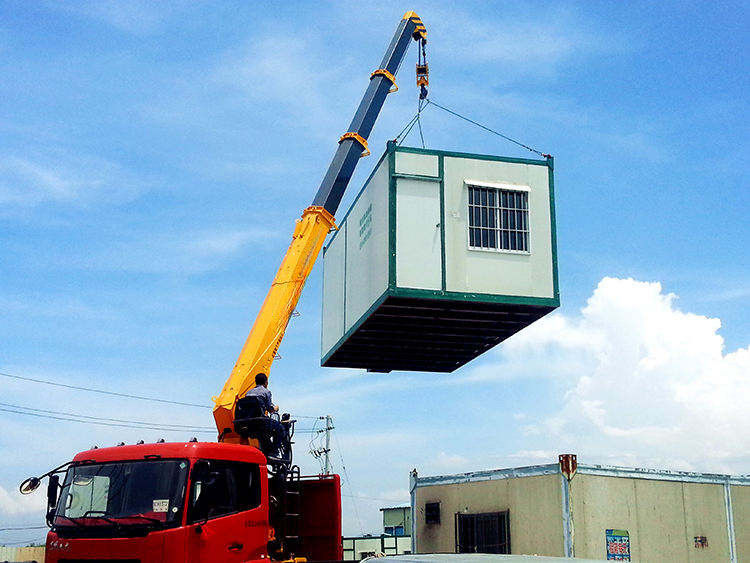 10 ton Telescopische boomtruck Gemaakte kraan en met uittrekselspanning van 2280-5580 mm