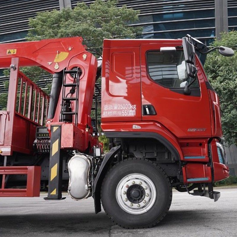 30T.M. Hydraulische manipulator Lifting Mobile Truck Gemonteerde kraan Met 257kw stroombron