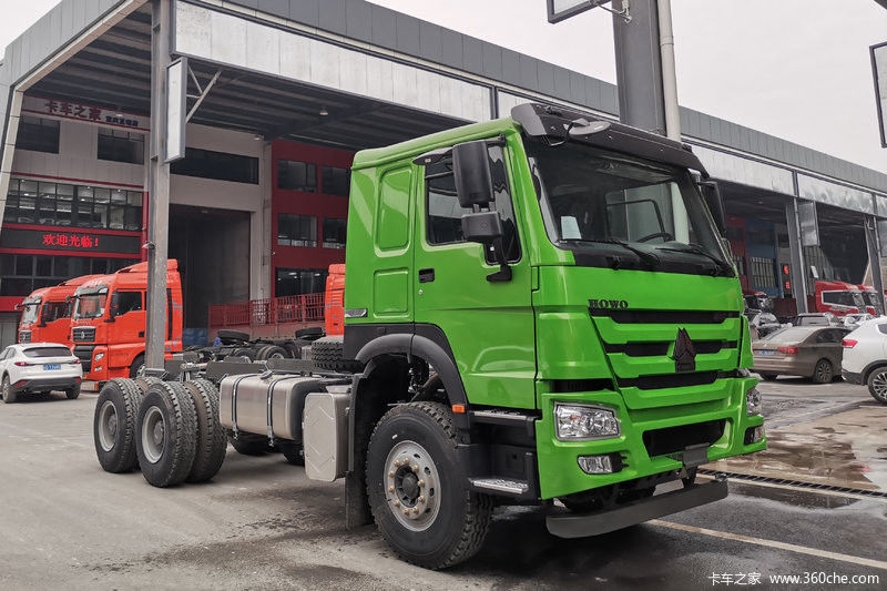 Normale bestuurdersstoel Sinotruk Howo 371 pk Euro 2 handmatig 6X4 Dieselmotor Truck hoofd