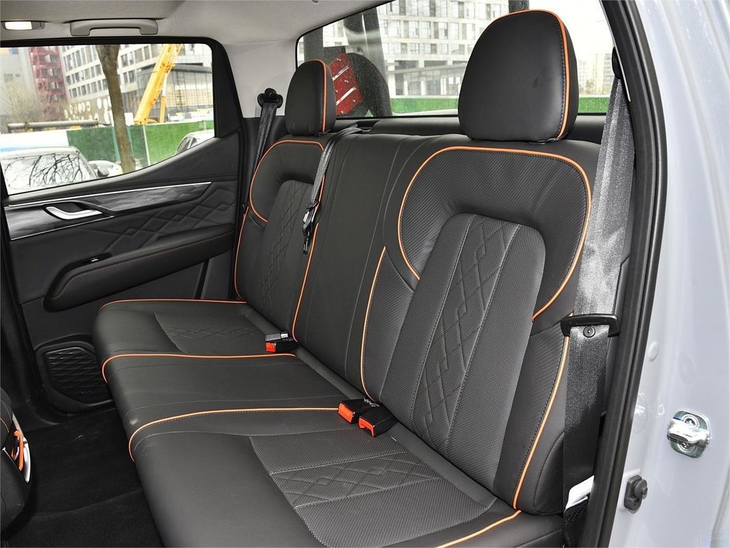 Fuel- Dongfeng Rich 7 4*4 pick-up met vrachtdoos Afmetingen 1510*1562*475 mm