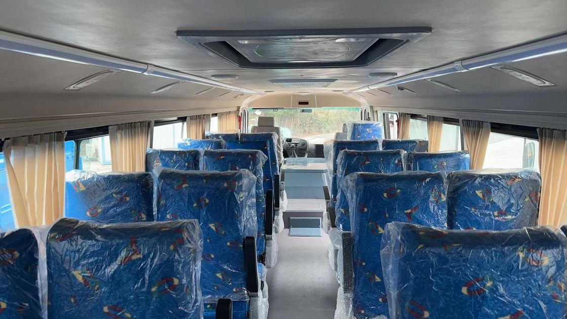 Voor / Achteroverhang 1290/2790mm Gebruikte offroad bus Met Dongfeng woestijn tour mijnbouw bus