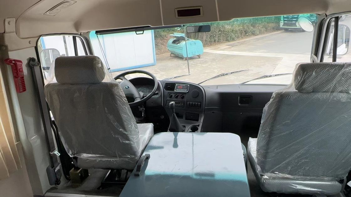 Voor / Achteroverhang 1290/2790mm Gebruikte offroad bus Met Dongfeng woestijn tour mijnbouw bus