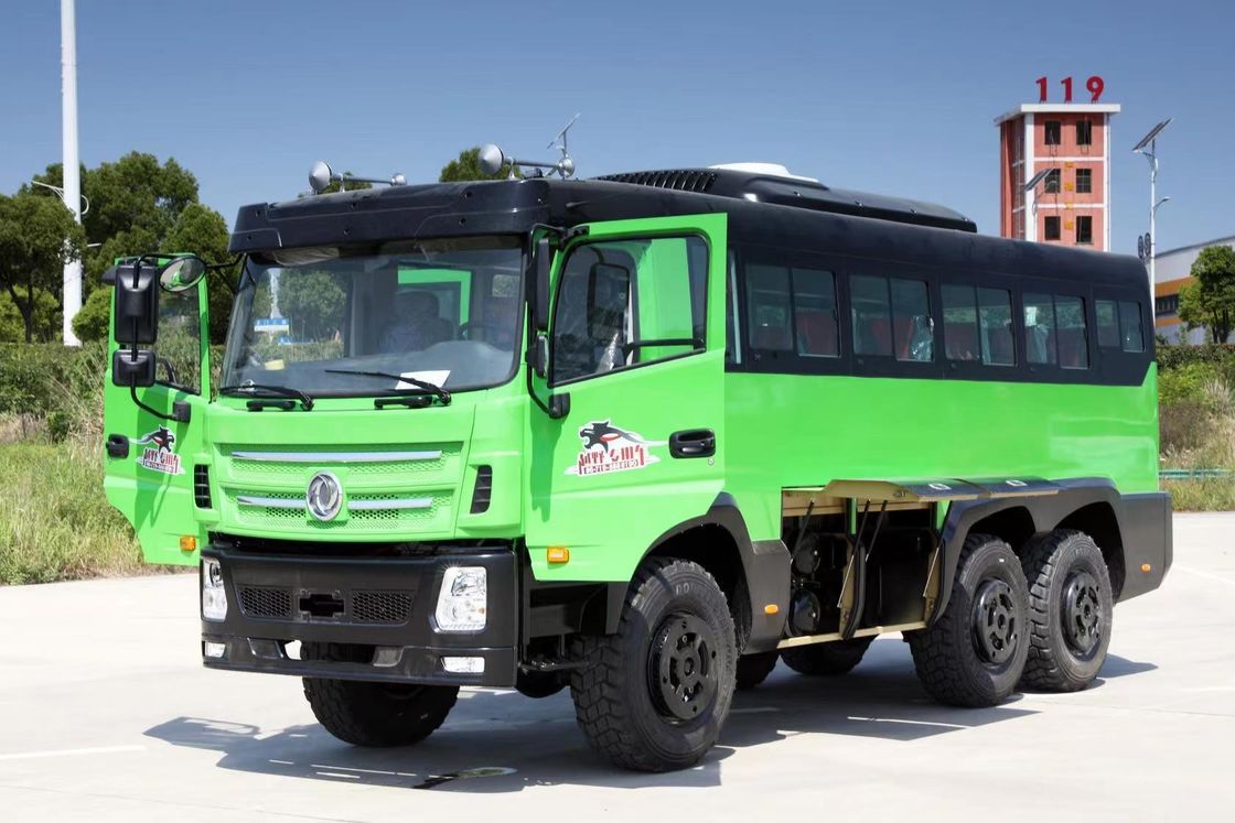 Handmatige 8-versnellingsbak en 155kw Power 6*6 Desert Passenger Bus voor mijnbouw in Dongfeng