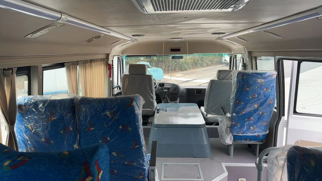 Dongfeng EQ6840PT 6x6 Mining Bus 6*6 Offroad Transport voor zware mijnbouw