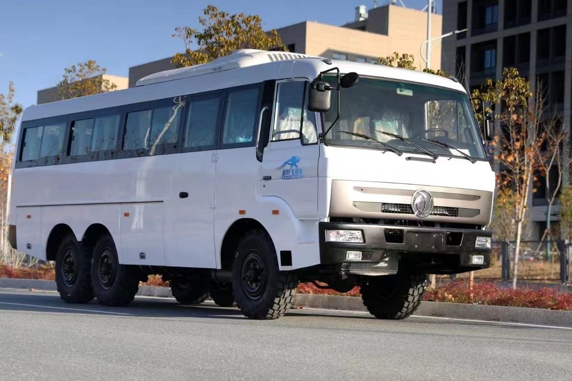Dongfeng EQ6840PT 6x6 Mining Bus 6*6 Offroad Transport voor zware mijnbouw