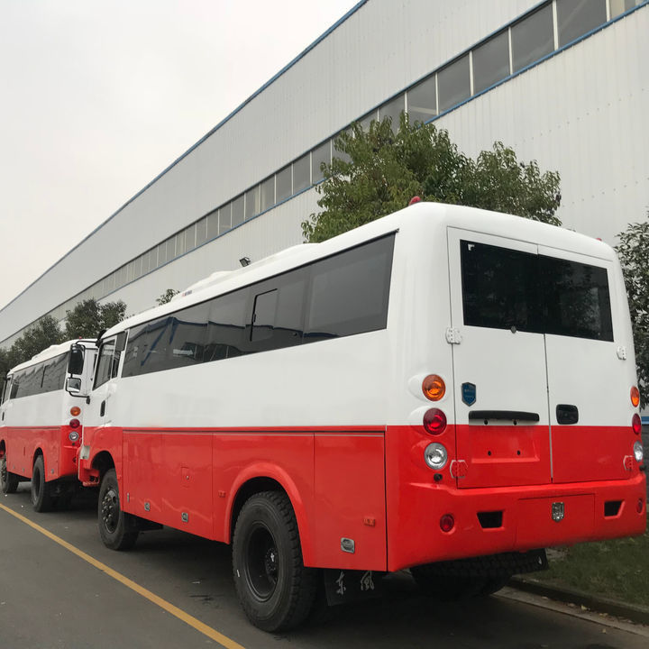 EURO 3 Diesel 4x4 offroadbus met 4890 kg nominale ladingmassa en 6700 ml afvoercapaciteit