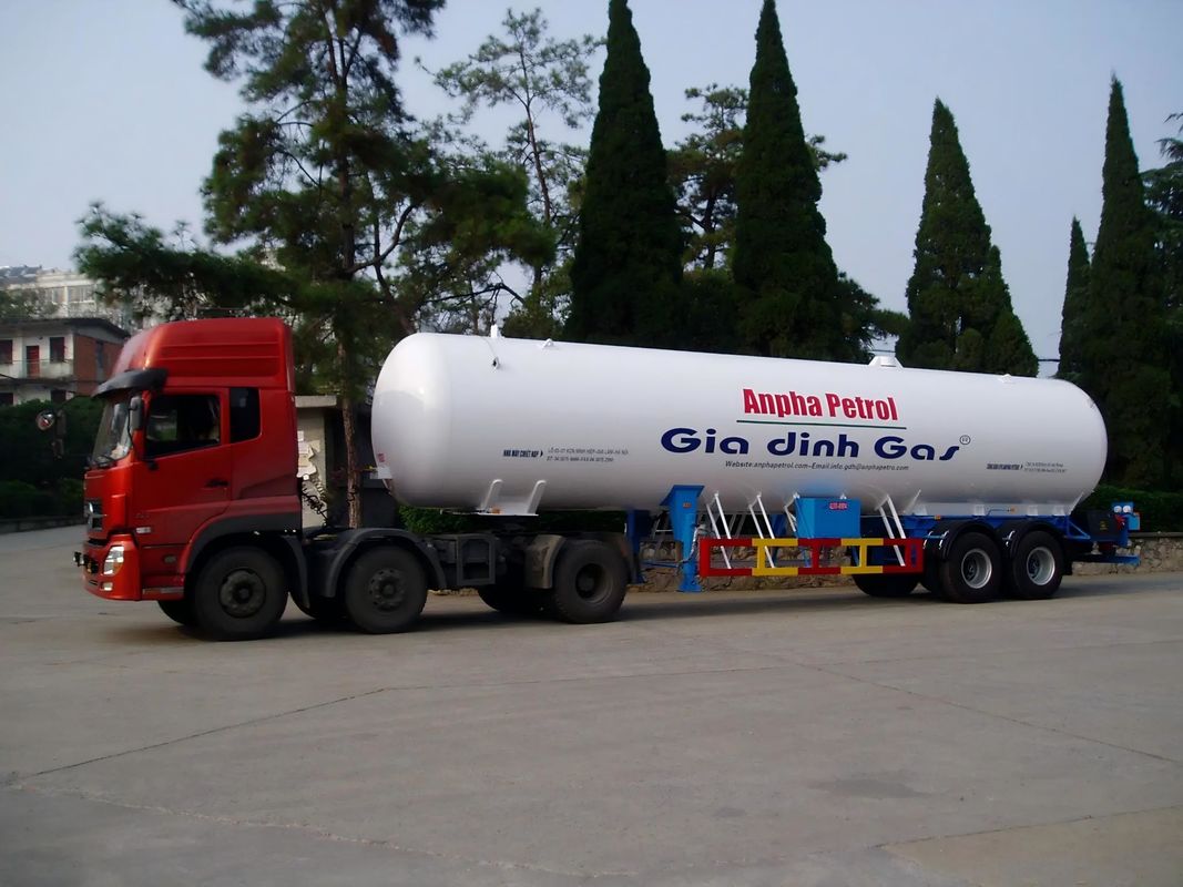 2.1 MPa Hydrotestdruk CIMC LINYU Howo Chassis 8*4 Gastransporter Tank Halve aanhanger