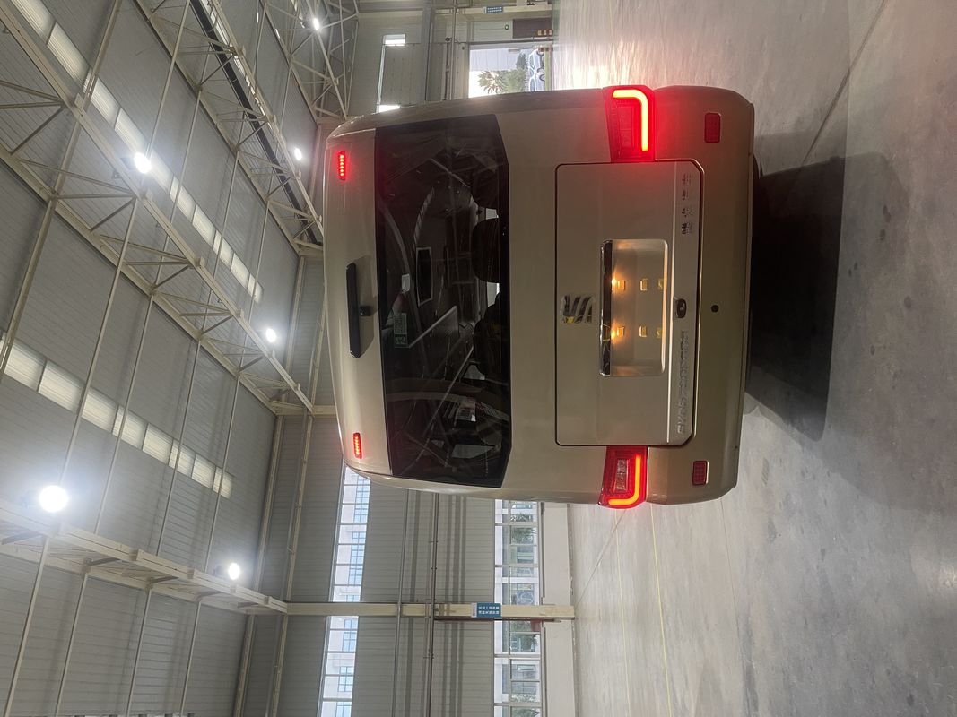 2024 Nieuwe LHD Mini 30 zitplaatsen achtbaanbus met motorcapaciteit 4L