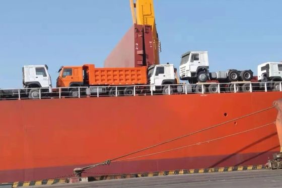 300Ltr brandstoftank Sinotruk Howo 6x4 vierwielaandrijving trekker vrachtwagen voor het voordeel