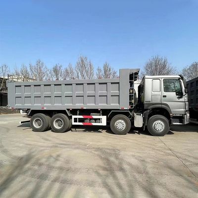 Geen Touch Screen 371 pk of 400 pk Sinotruk Howo 8x4 Tipper Truck Dump Truck voor 40 ton lading