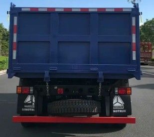 2 Passagiers Yunnei Motor Sinotruk HOMAN 4*2 Mini Tipper Dump Truck 8-12 Ton Lichte Truck