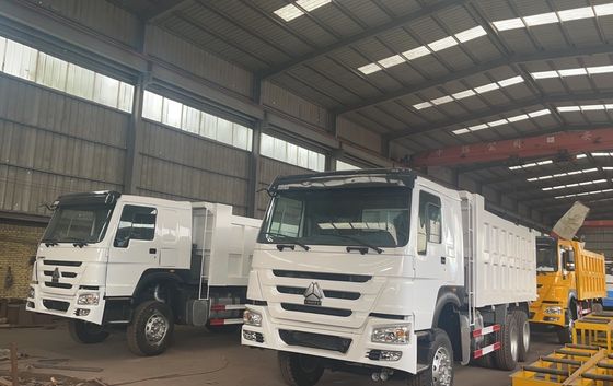 Hoogst gerenoveerde HOWO76 cabine 25000kg lading dump truck 6*4 voor prestaties