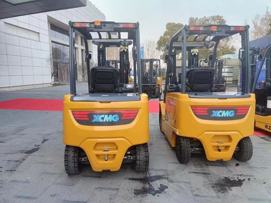 4900 kg Gewicht 3 ton Nominaal hefvermogen Elektrische vorkheftruck voor klantvereisten