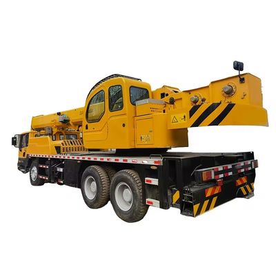 300 ton mobiele kraan Zoomlion kraan voor vrachtwagen Gebruikt 44 Max. Lifting load Chinese telescopische