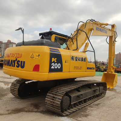 20 ton Komatsu PC 200 Japan Gebruikte graafmachine met en 3.1/4.2/5.5km/h loopsnelheid