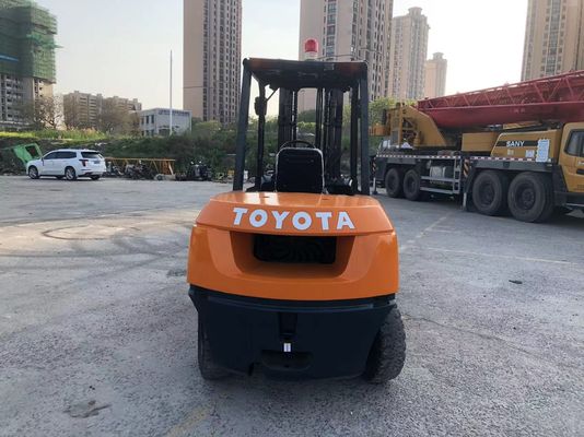 Krachtige 5 ton gebruikte dieselforklift voor het verwerken van magazijnmateriaal