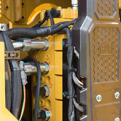Gebruikte graafmachine CAT 310 met 5700 boomlengte en Kawasaki hydraulische cilinder