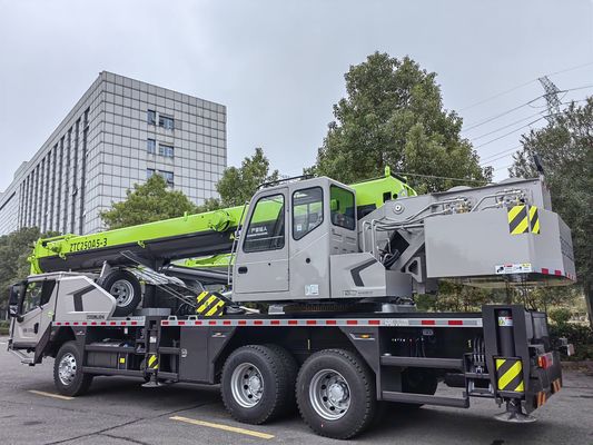 Zoomlion Gebruikte kraan met 41 meter hefhoogte en 25 ton hefvermogen