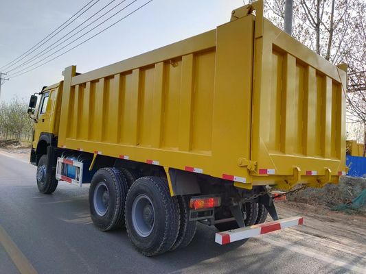 Gebruikte HOWO 6x4 Tipper Truck Dump Truck met 6 cilinders en 126000kg curbgewicht