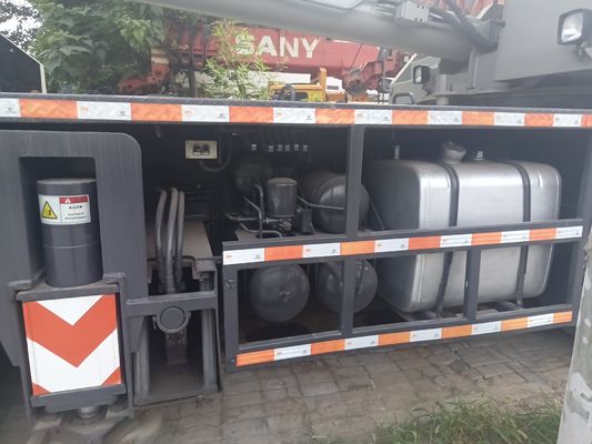 Gebruikte vrachtwagenkraan op maat met een minimale draaiband van 10,5 m Zoomlionkraan 30 ton 35 ton