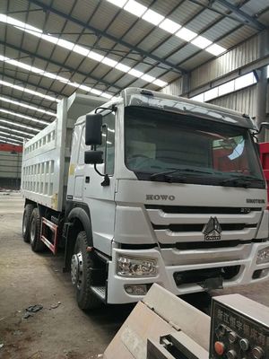 Segment Zware vrachtwagens SINOTRUCK HOWO 6x4 dumper truck en op verzoek van de klant