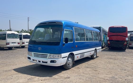 Nice Coaster Bus met motorcapaciteit 4L en Deisel Fuel 30 zitplaatsen Gebruikte Toyota Coaster Bussen