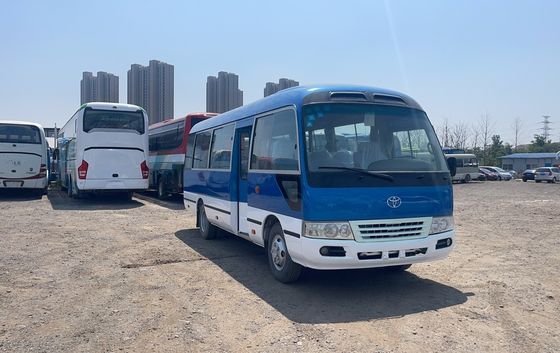 Nice Coaster Bus met motorcapaciteit 4L en Deisel Fuel 30 zitplaatsen Gebruikte Toyota Coaster Bussen