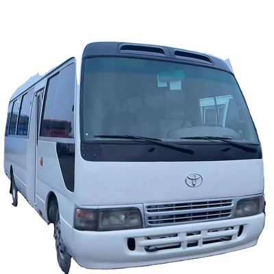 Toyota Coaster Bus met links stuur en 7005*2040*2785mm metingen