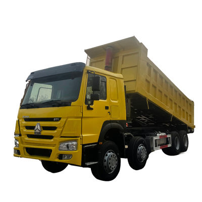 Gebruikte HOWO 8*4 Zware dumptruck tipper truck dumper 12.00R20 18PR in LHD SINO
