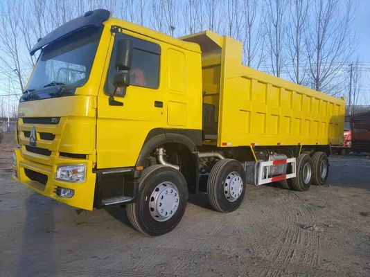 Gebruikte HOWO 8*4 Zware dumptruck tipper truck dumper 12.00R20 18PR in LHD SINO
