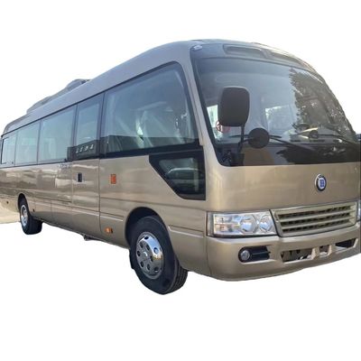 30 zitplaatsen 4 * 2 Toyota Coaster Bus G.V.W 7400kg gebruikt voor uw passagiersvervoer