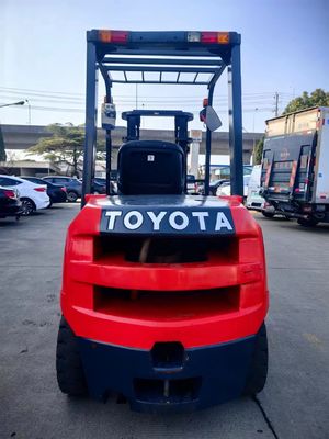 Krachtige en betaalbare 8F30 3 ton Toyota Diesel vorklift voor bouwwerkzaamheden