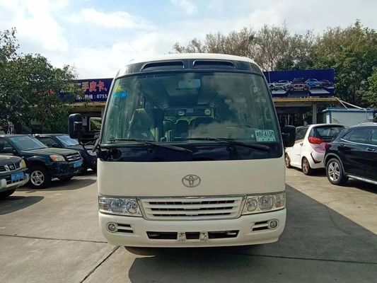 30 passagiers Toyota Coaster Bus met handgeschakelde transmissie en 4L motorcapaciteit