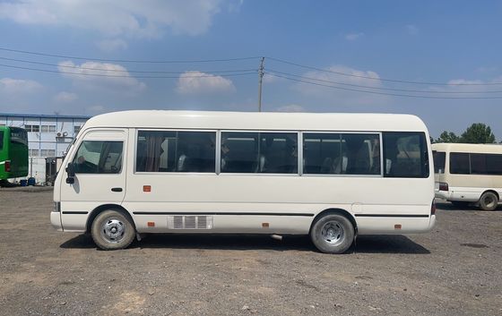 17-30 zitplaatsen Toyota Coaster Bus voor comfortabel vervoer