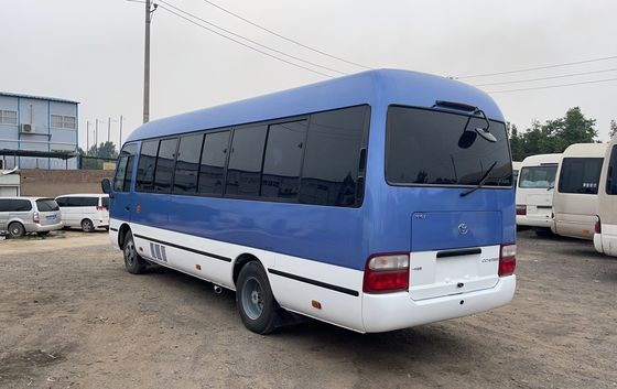 Links stuur handgeschakeld type Toyota Coaster Bus Diesel Gebruikte bus met 30 plaatsen