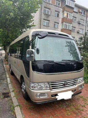 30 zitplaatsen Toyota Coaster Bus met handgeschakelde transmissie en Euro 3 emissie standaard
