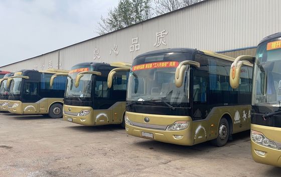 Euro 3 emissienorm 65 zitplaatsen coachbus met verbouwing en 8L motorcapaciteit