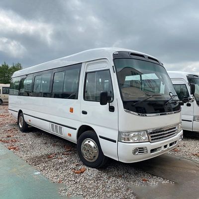Maximale snelheid 100 km/u Toyota Coaster Bus 20-23 zitplaatsen met tweedehands benzinemotor