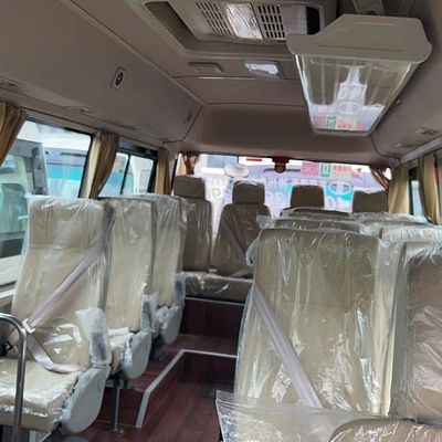 Maximale snelheid 100 km/u Toyota Coaster Bus 20-23 zitplaatsen met tweedehands benzinemotor