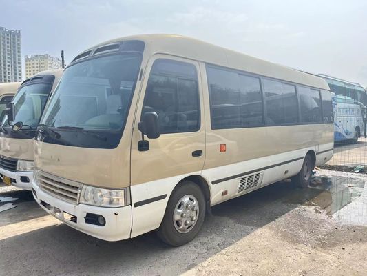 Linksrijden 30 zitplaatsen Toyota Coaster Bus 7005*2040*2785mm Afmetingen betaalbaar