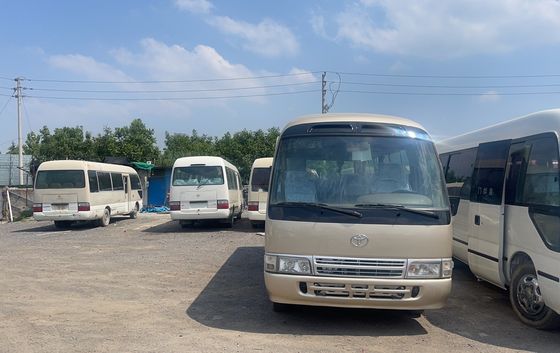 18 zitplaatsen Dieselmotor minibus met handmatig voorraam en zonder zonnescherm van FOTON